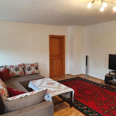 Em Apartment Szarajevó Kültér fotó