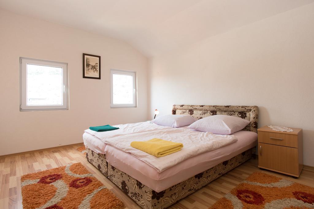 Em Apartment Szarajevó Szoba fotó