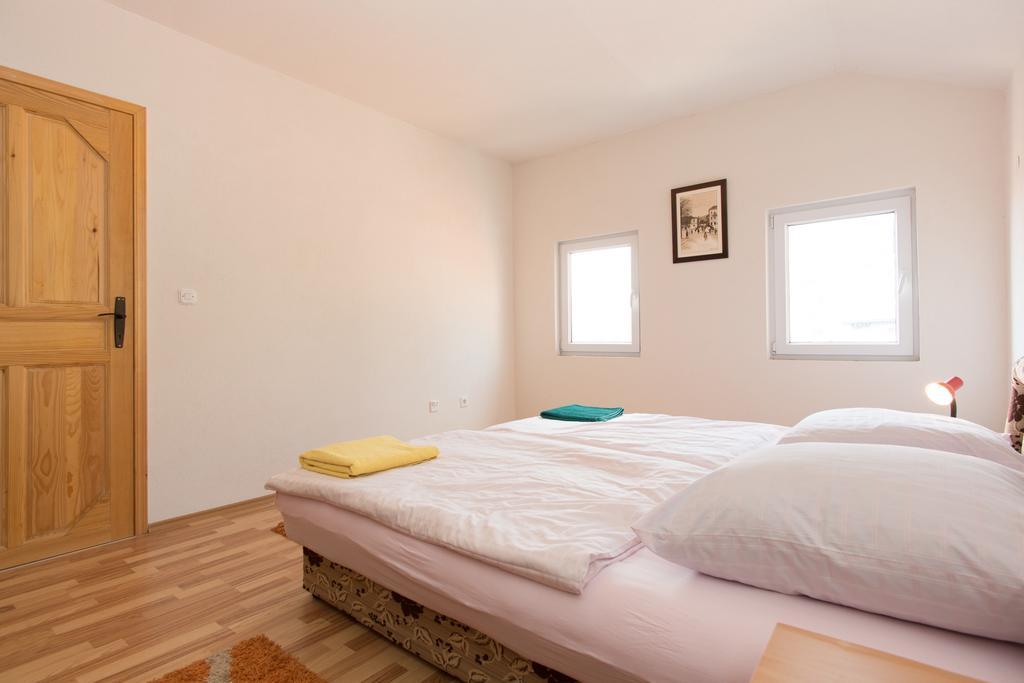 Em Apartment Szarajevó Szoba fotó