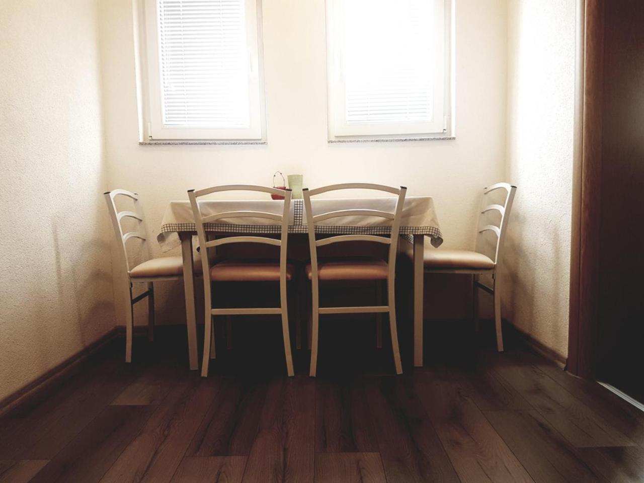 Em Apartment Szarajevó Szoba fotó